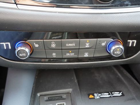 Certified 2023 Buick Enclave Essence w/ Experience Buick Package image 29