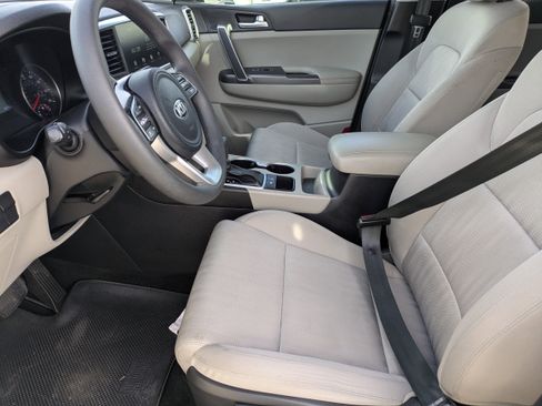 Used 2021 Kia Sportage LX image 25