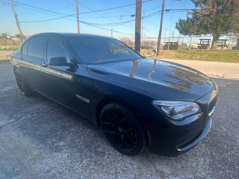Used 2013 BMW 750Li xDrive image 1