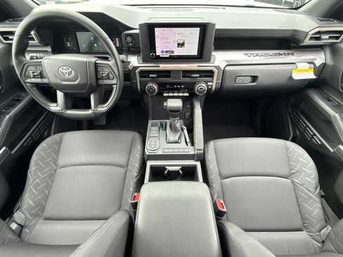 New 2026 Toyota Tacoma SR5 RWD image 17
