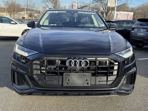 Used 2019 Audi Q8 Prestige image 2