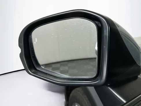 Used 2025 Honda CR-V EX image 16