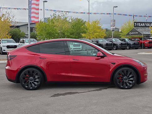 Used 2022 Tesla Model Y Performance image 10