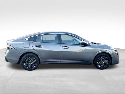 New 2026 Nissan Sentra SV w/ SV Convenience Package FWD image 8