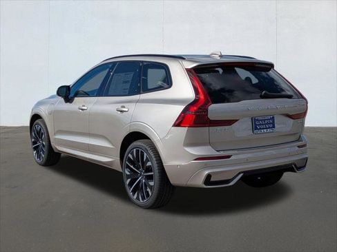 New 2026 Volvo XC60 T8 Ultra w/ Protection Package Premier image 2