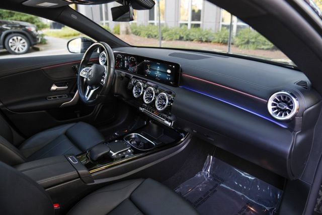 Used 2023 Mercedes-Benz CLA 250 4MATIC w/ Premium Package image 21