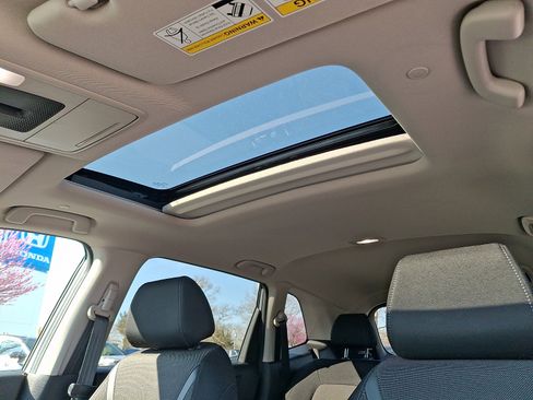 Used 2025 Honda CR-V EX image 14