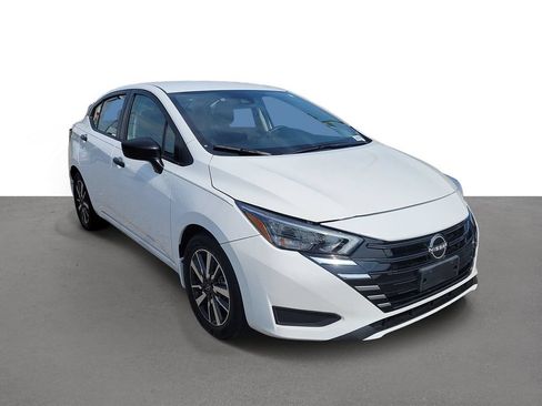 Certified 2025 Nissan Versa S w/ S Plus Package FWD image 2