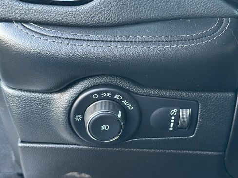 Used 2022 Dodge Durango GT image 24