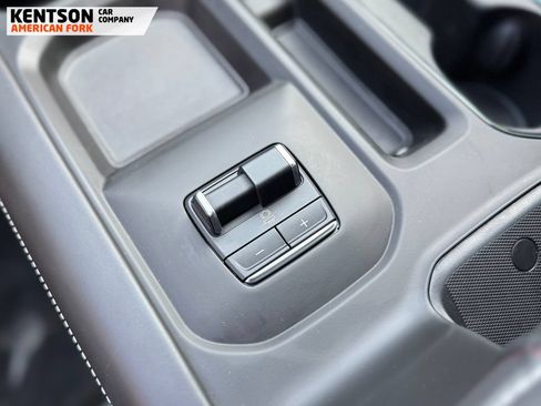 Used 2025 GMC Sierra 2500 AT4X w/ AT4X AEV Edition AWD/4WD image 26