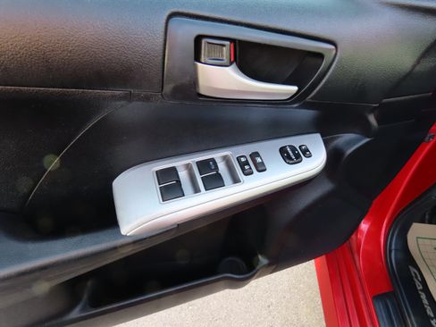 Used 2012 Toyota Camry SE image 22