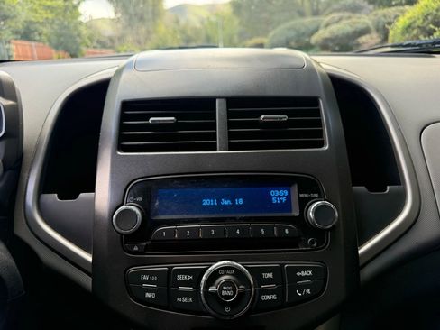 Used 2013 Chevrolet Sonic LT image 17