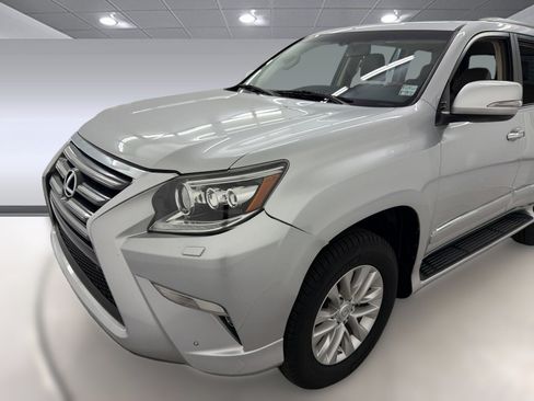 Used 2015 Lexus GX 460 w/ Premium Package AWD/4WD image 31