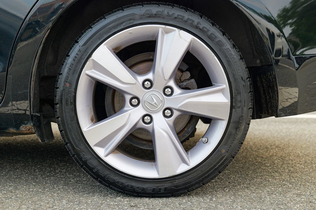 Used 2015 Acura ILX w/ Premium Package FWD image 14