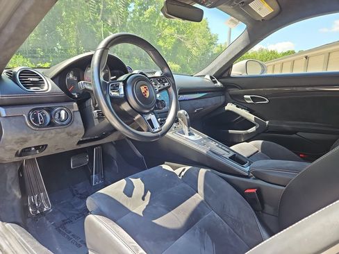 Certified 2018 Porsche 718 Cayman GTS w/ GTS Interior Package RWD image 4