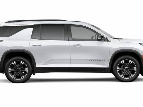 New 2027 Chevrolet Traverse LT w/ Sun and Wheel Package AWD/4WD image 5