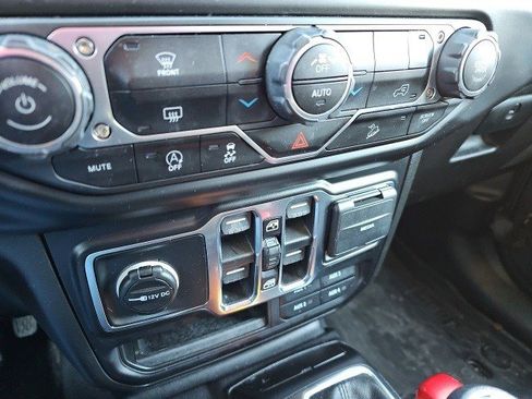 Used 2021 Jeep Wrangler Unlimited Willys image 23