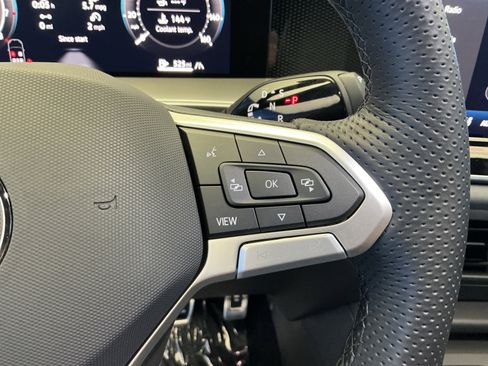 New 2026 Volkswagen Tiguan SE R-Line image 16