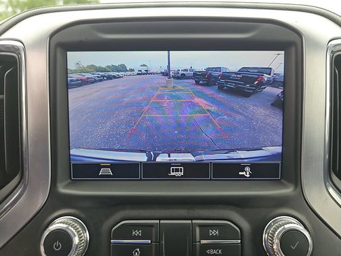 Used 2021 GMC Sierra 1500 SLT w/ SLT Convenience Package AWD/4WD image 28