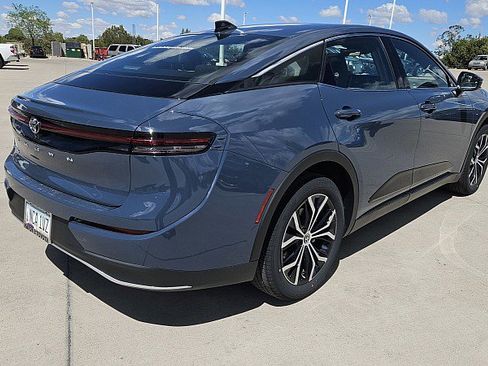 Used 2025 Toyota Crown image 5