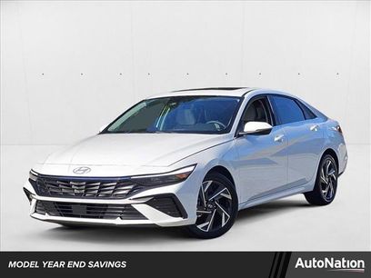 New 2025 Hyundai Elantra Limited w/ Cargo Package