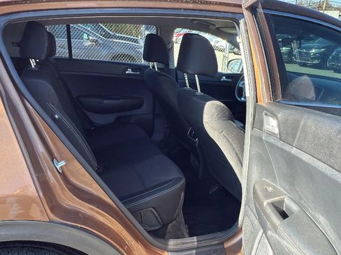 Used 2018 Kia Sportage LX FWD image 26