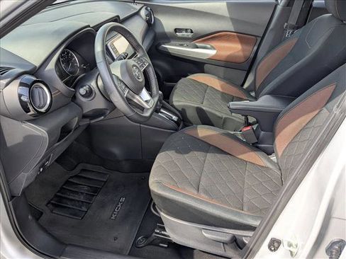 Used 2020 Nissan Kicks SR FWD image 15