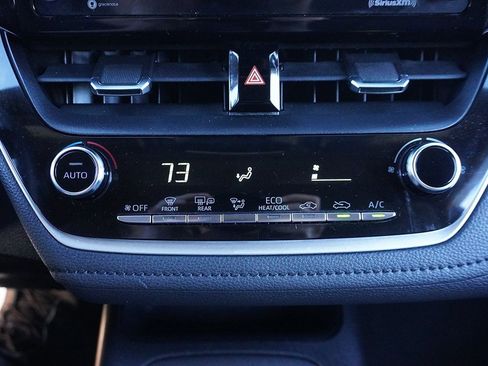 Used 2021 Toyota Corolla SE image 40