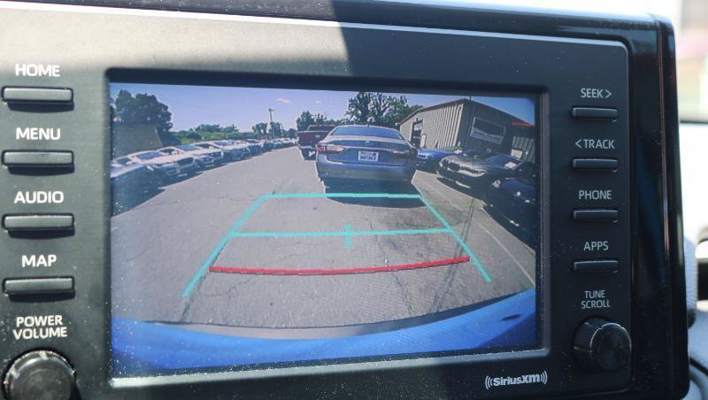 Used 2021 Toyota RAV4 LE FWD image 14