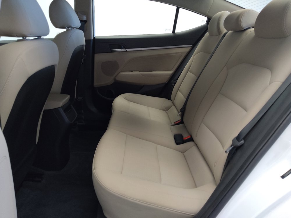 Used 2018 Hyundai Elantra SEL FWD image 18