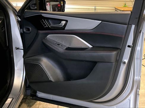 Used 2023 Acura MDX A-Spec image 25