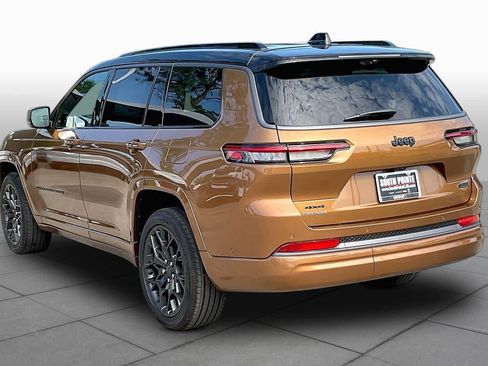 New 2026 Jeep Grand Cherokee L Summit w/ Obsidian Package AWD/4WD image 12