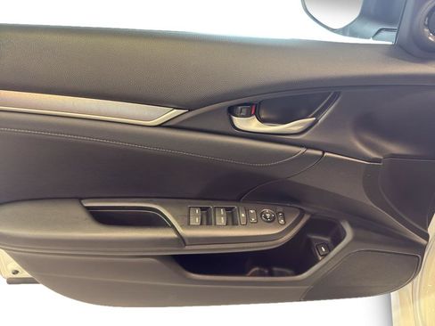 Used 2017 Honda Civic EX-L image 15