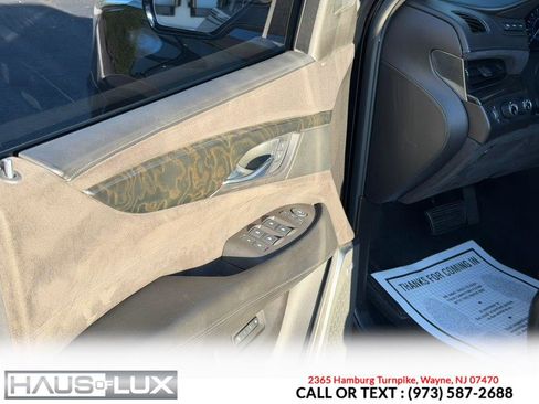 Used 2016 Cadillac Escalade ESV Platinum image 25