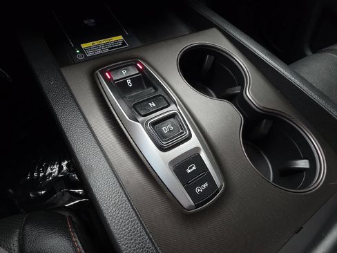 Used 2025 Honda Passport TrailSport image 16