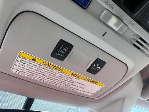 Used 2016 Subaru Forester 2.0XT Touring w/ Eyesight & Navigation System image 62