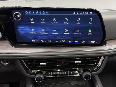 Used 2025 Chevrolet Tahoe Z71 w/ Comfort Package image 22