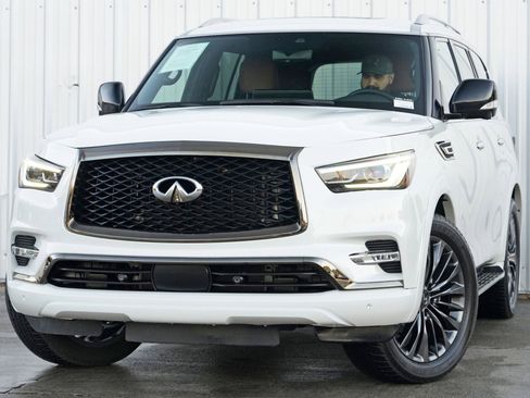 Used 2024 INFINITI QX80 Sensory image 3