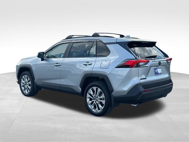 Used 2025 Toyota RAV4 XLE Premium w/ Weather Package AWD/4WD image 3