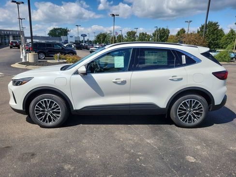 New 2025 Ford Escape Base w/ PHEV Premium Package image 37