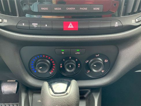 Used 2022 RAM ProMaster City Tradesman FWD image 31