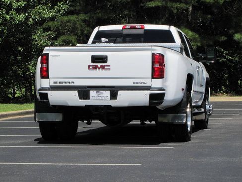 Used 2015 GMC Sierra 3500 Denali AWD/4WD image 10