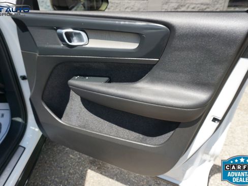Used 2023 Volvo XC40 B5 Plus w/ Driver Assist Package AWD/4WD image 25