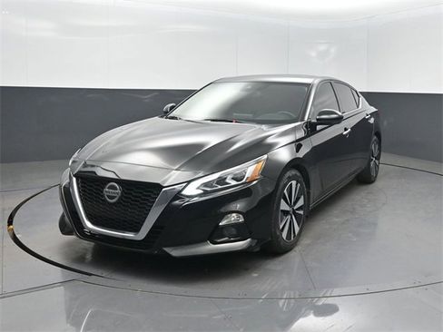 Used 2019 Nissan Altima 2.5 SL image 1