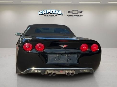Used 2007 Chevrolet Corvette Convertible w/ Preferred Equipment Group image 4