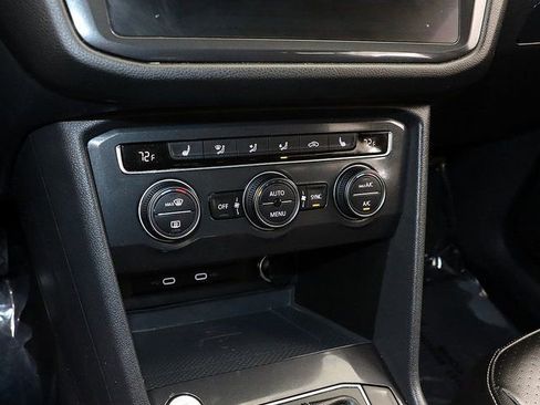 Used 2021 Volkswagen Tiguan SE R-Line image 19