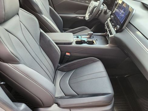 Certified 2025 Lexus RX 500h F Sport AWD/4WD image 13