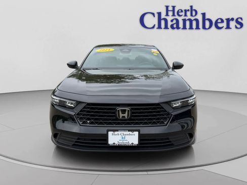 Used 2024 Honda Accord Sport image 2