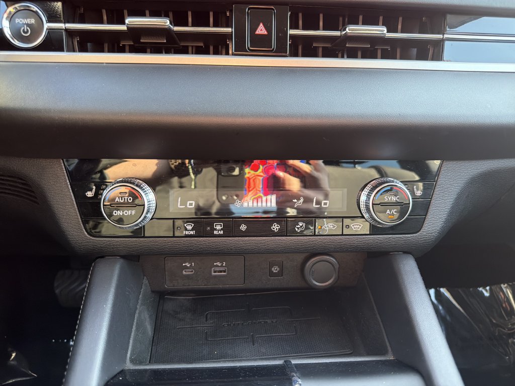 Used 2023 Mitsubishi Outlander SE AWD/4WD image 30