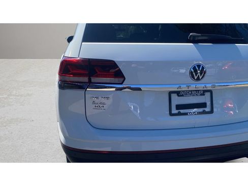 Used 2023 Volkswagen Atlas SE AWD/4WD image 9